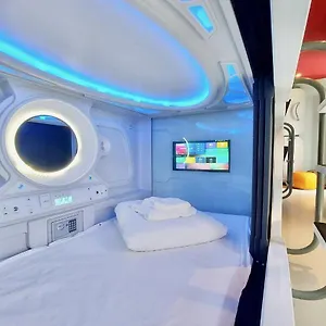 Hotel kapsułowy Atypicap Capsule 